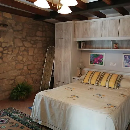 Room In Guest Room - Esthers Farmhouse